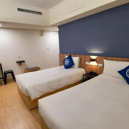 Holo Hotel Tainan Exterior photo